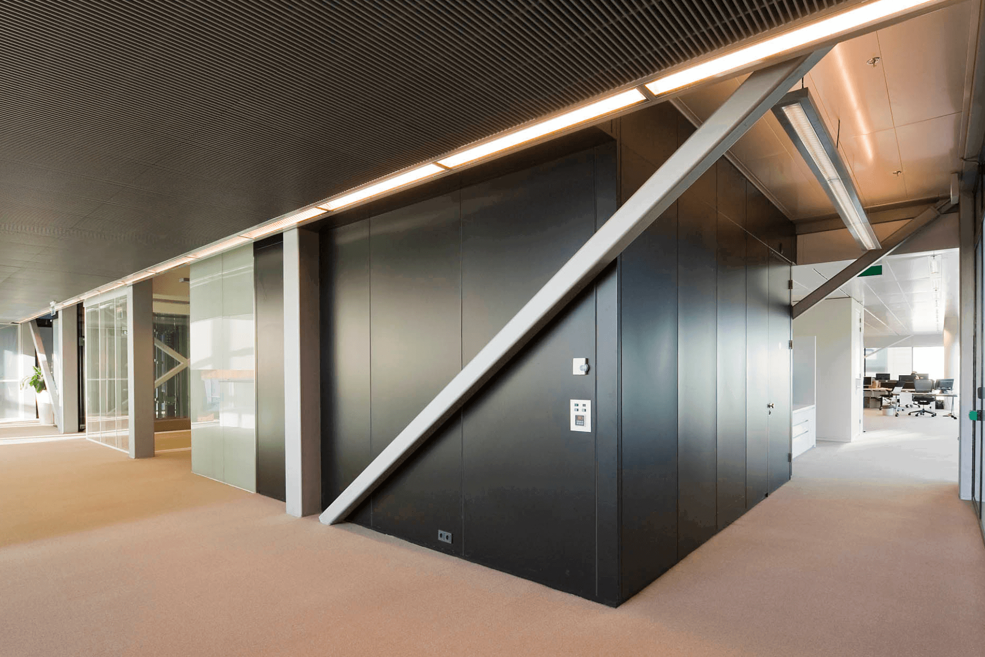 Microsoft Schiphol gesloten wand
